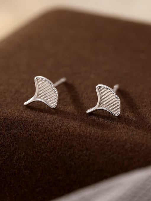 ES2505 [99 Ginkgo biloba leaves] 925 Sterling Silver Heart Cute Stud Earring